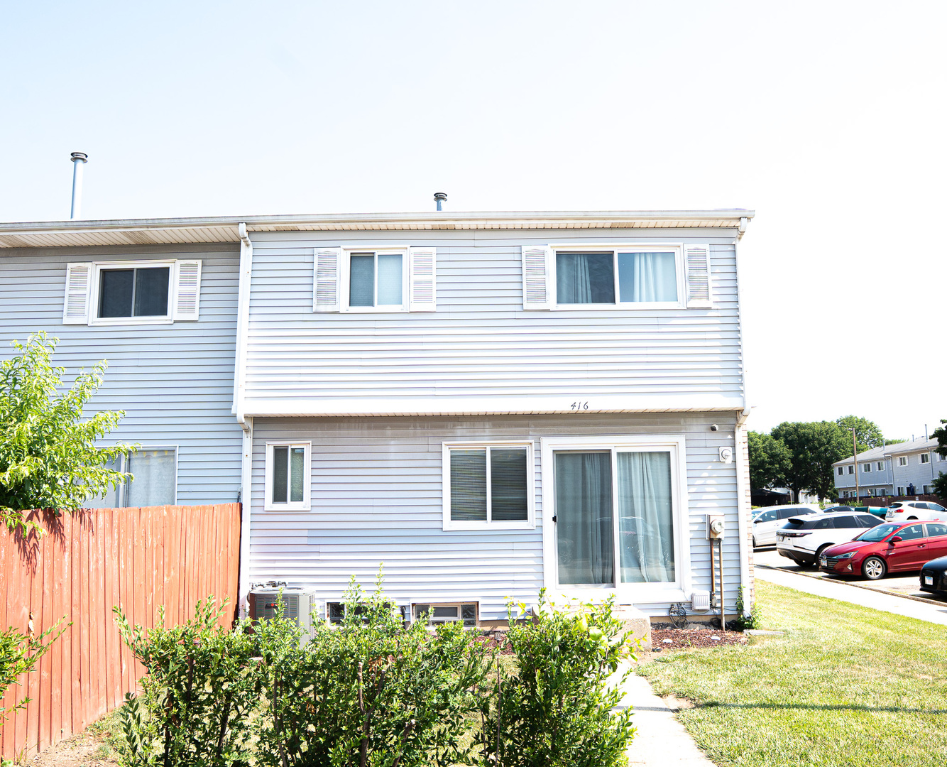 416 Gainsborough Court