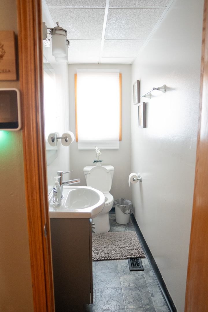 416 Gainsborough Court