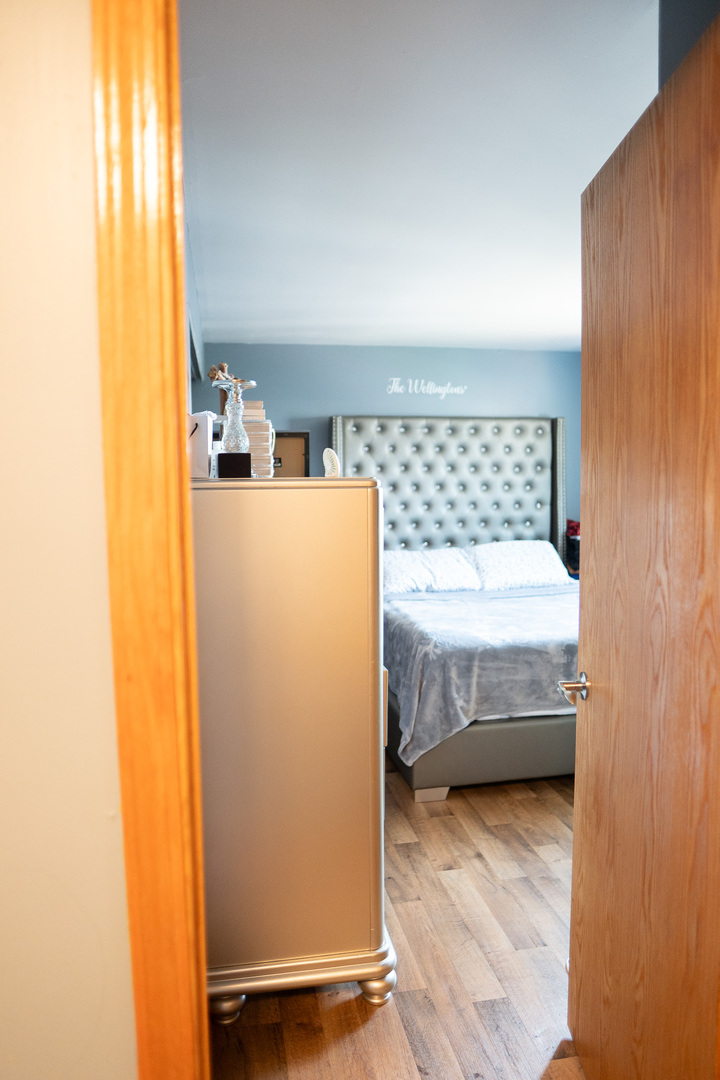 416 Gainsborough Court