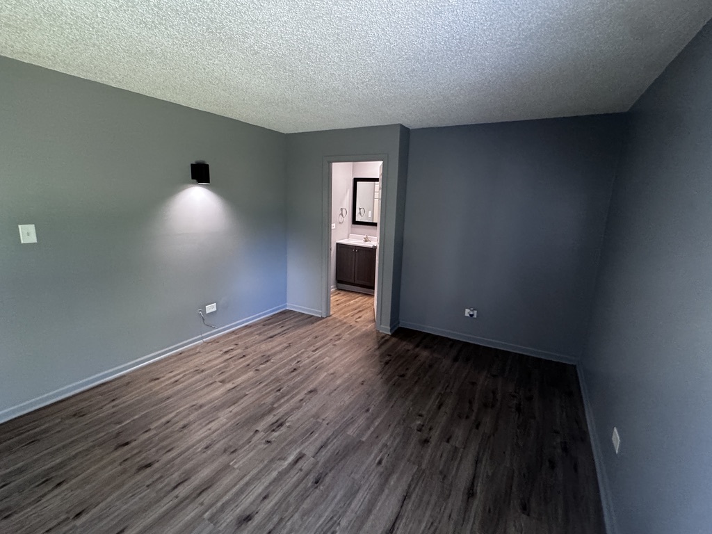 19408 Lake Shore Drive Unit: 1S