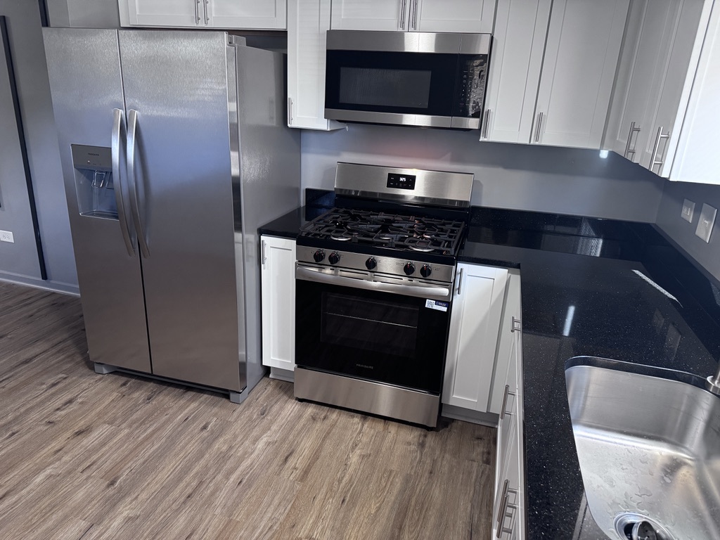 19408 Lake Shore Drive Unit: 1S