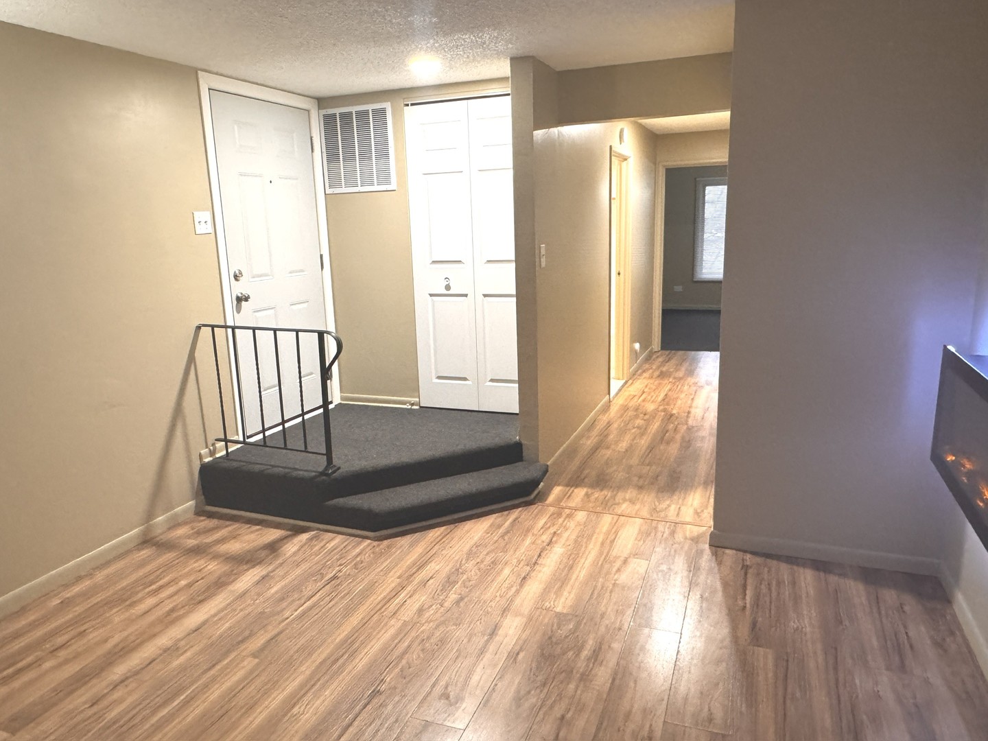 19408 Lake Shore Drive Unit: 4N