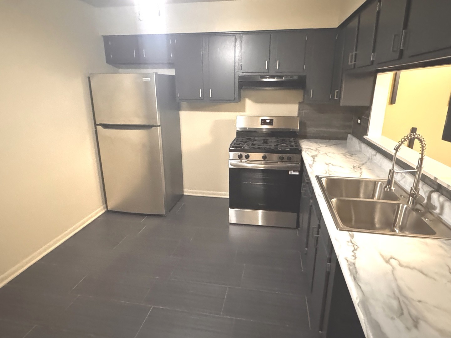 19408 Lake Shore Drive Unit: 4N