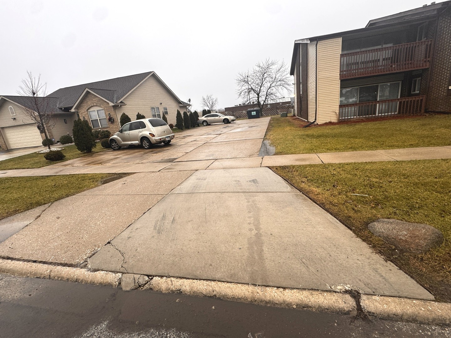 19408 Lake Shore Drive Unit: 4N