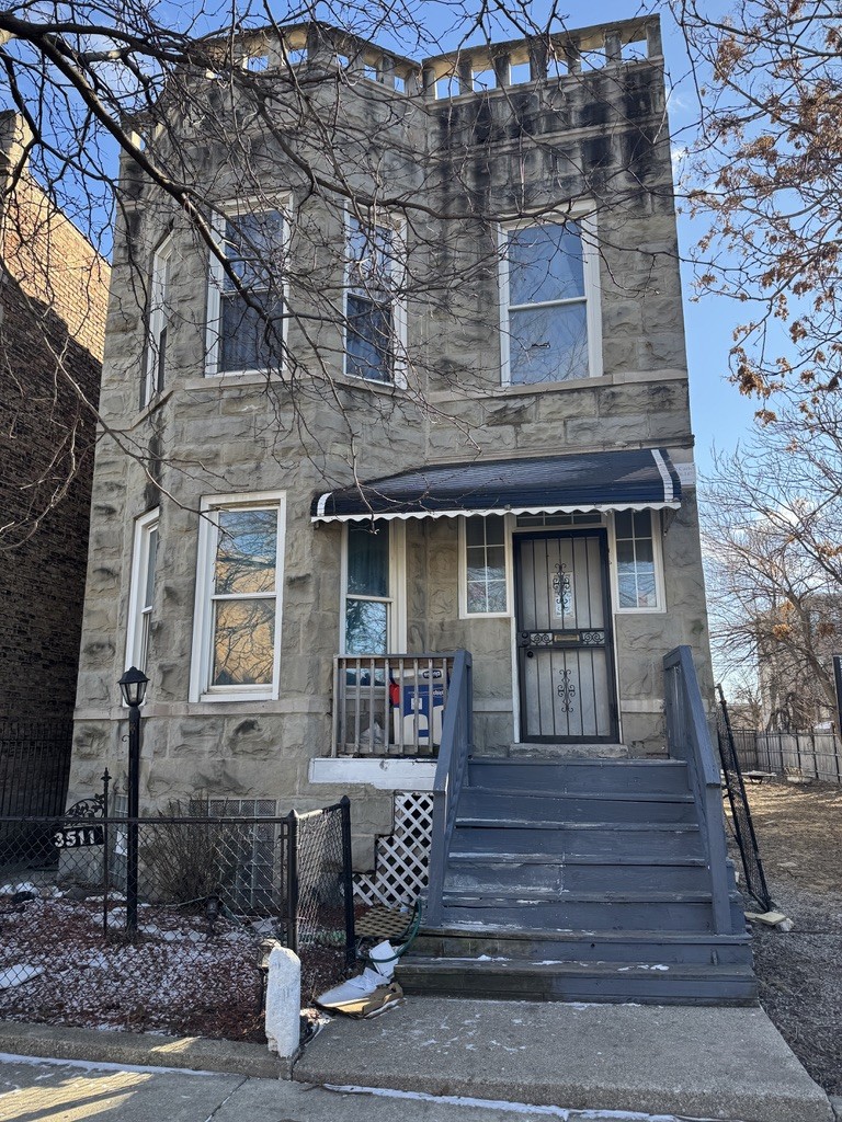 3511 W Van Buren Street