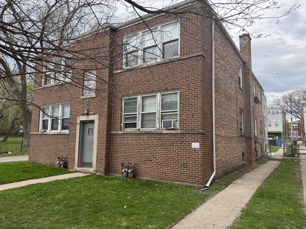 6541 N Hoyne Avenue Unit: 1S