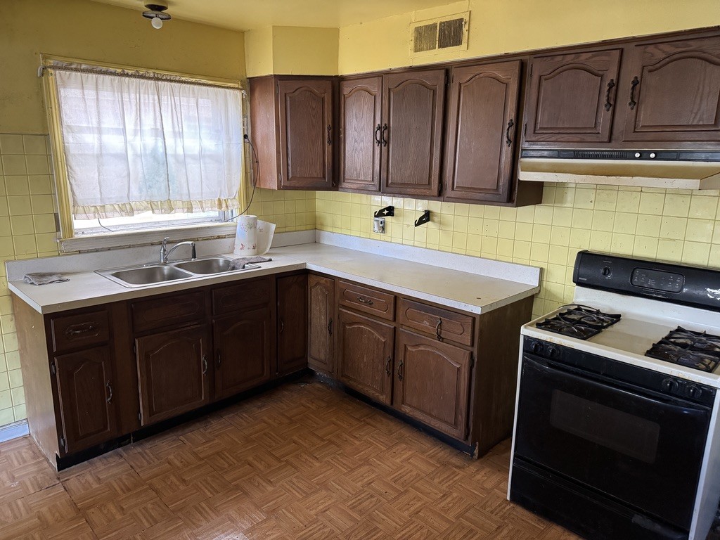 6541 N Hoyne Avenue Unit: 1S