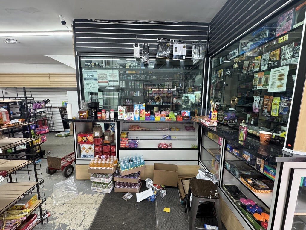 401 S Cicero Avenue