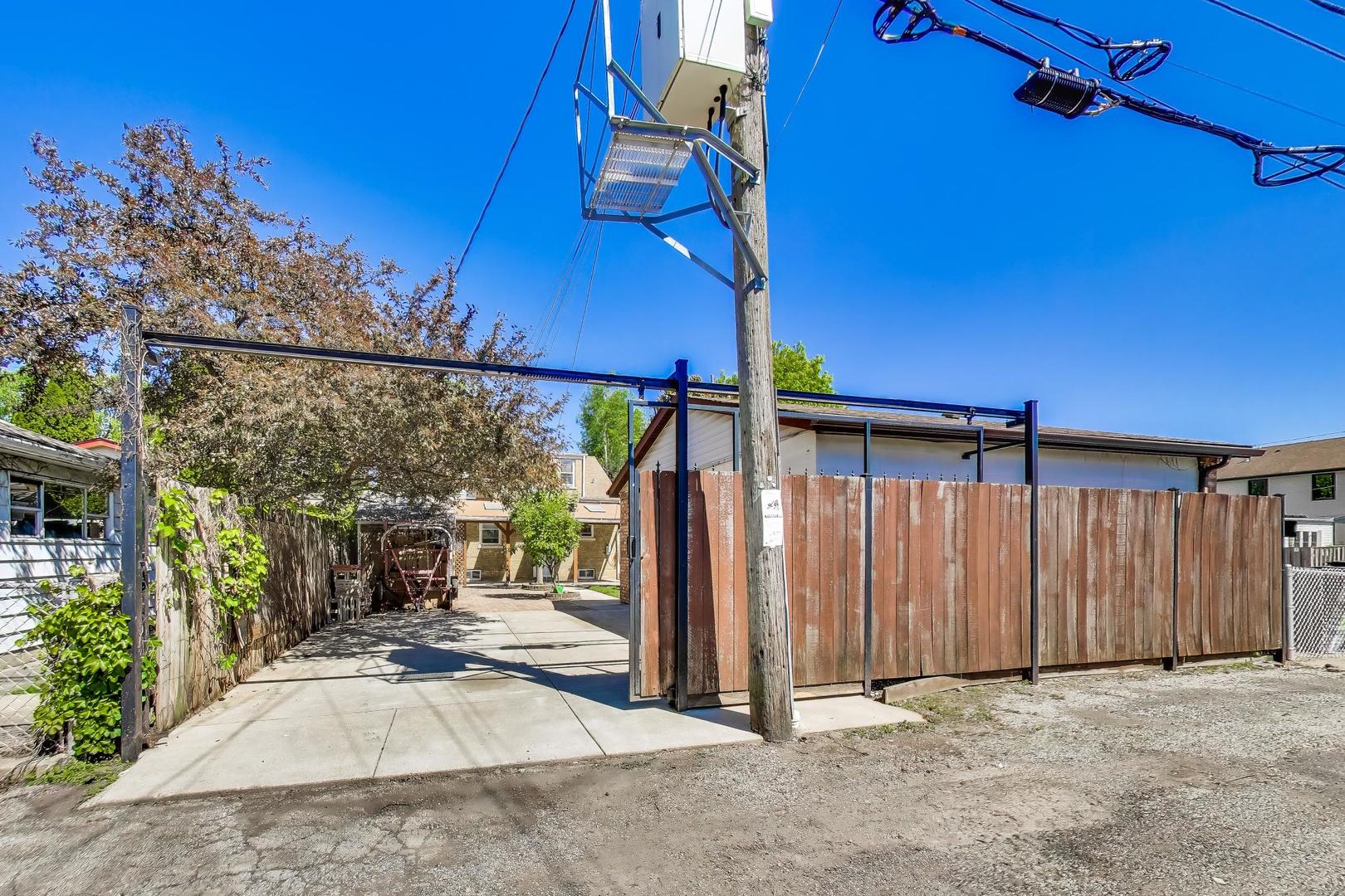 5100 N Mobile Avenue
