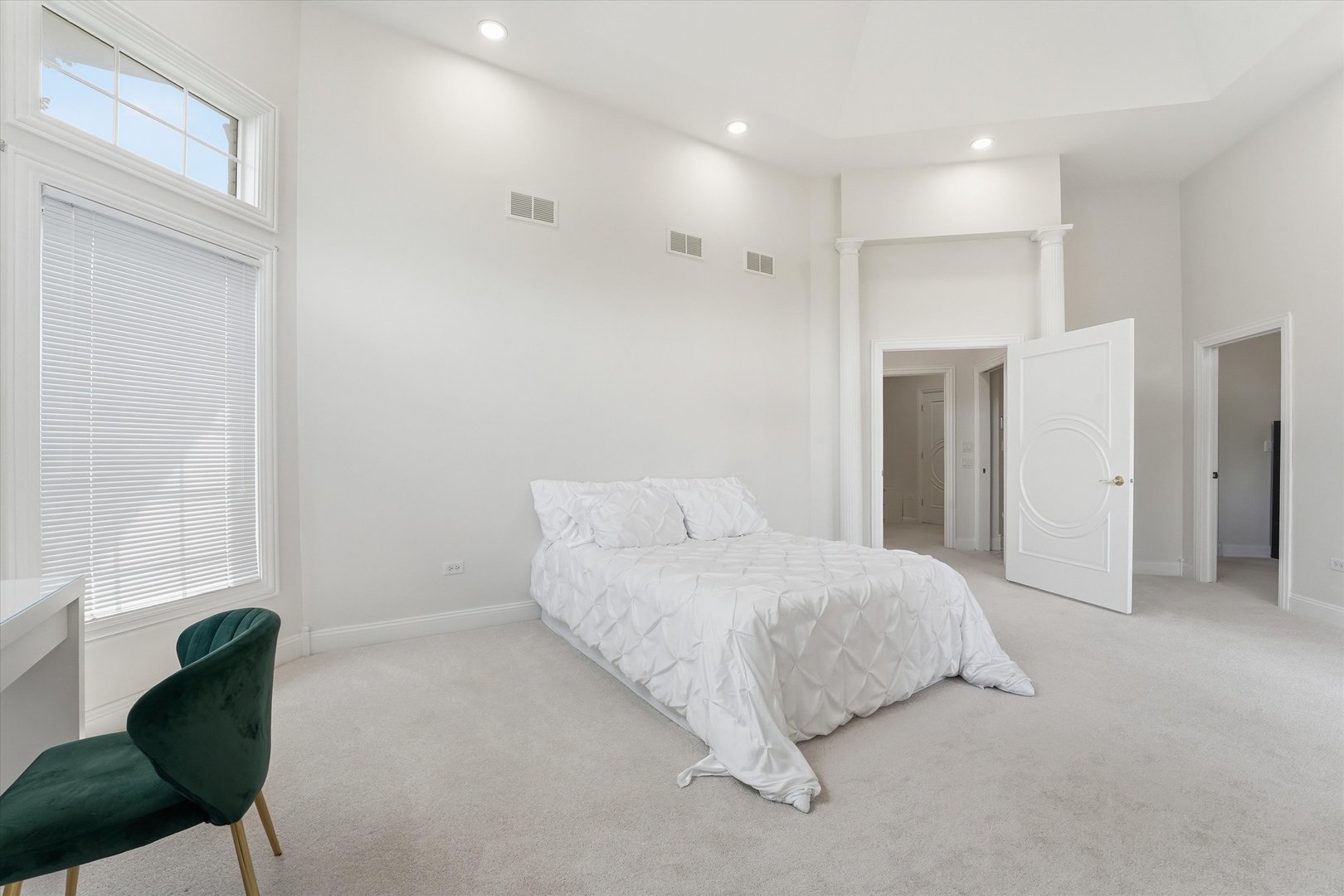 12024 W Edgewood Drive