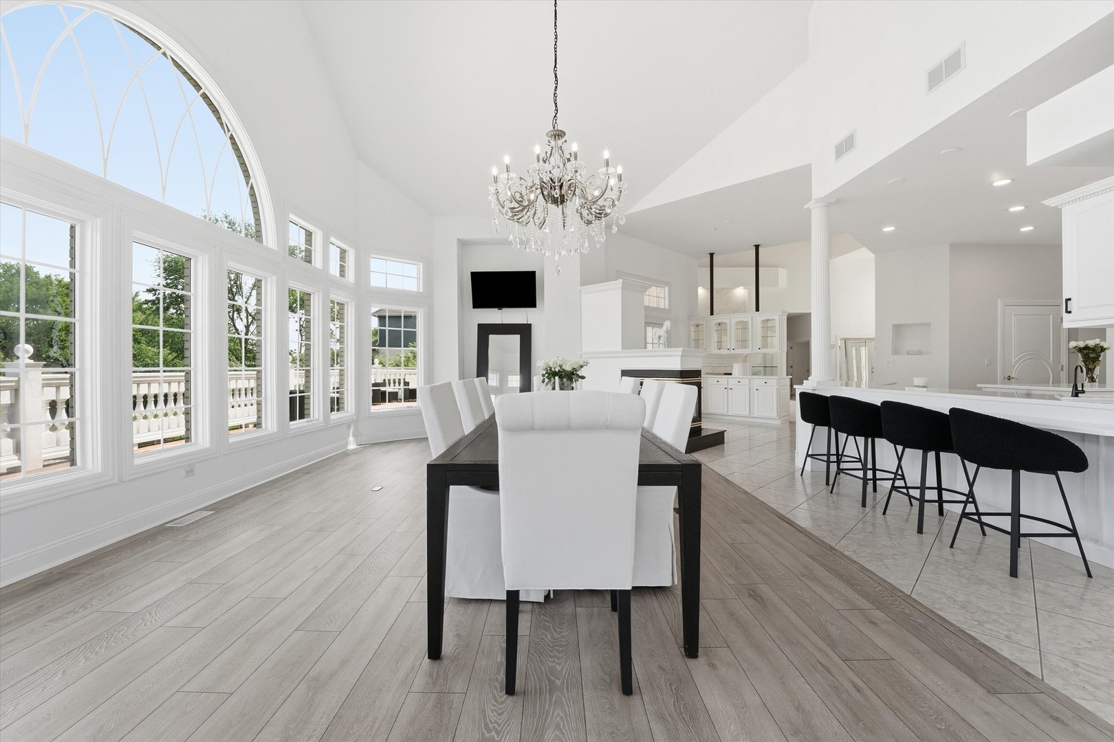12024 W Edgewood Drive