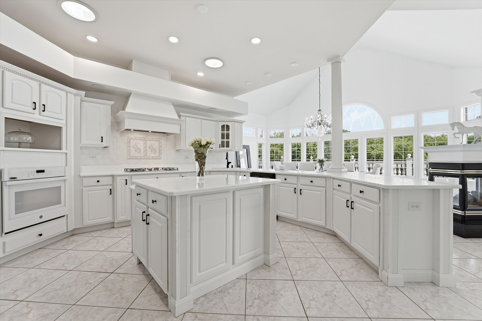 12024 W Edgewood Drive