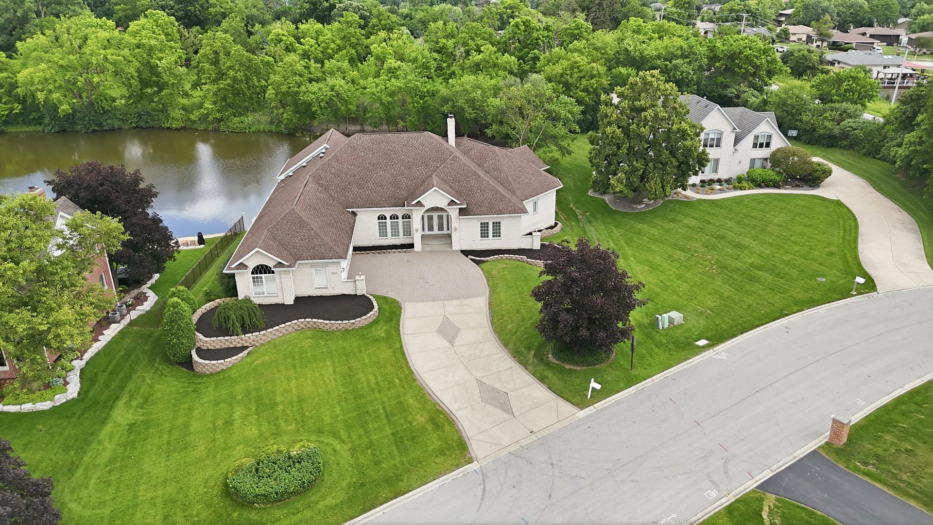 12024 W Edgewood Drive
