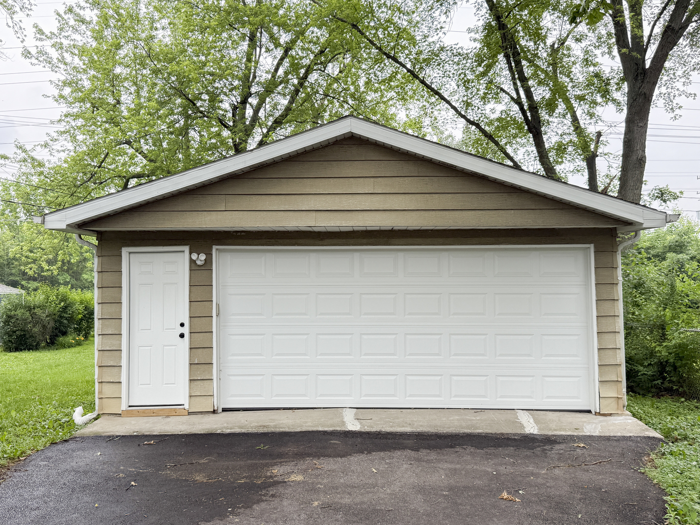 3704 Linden Road