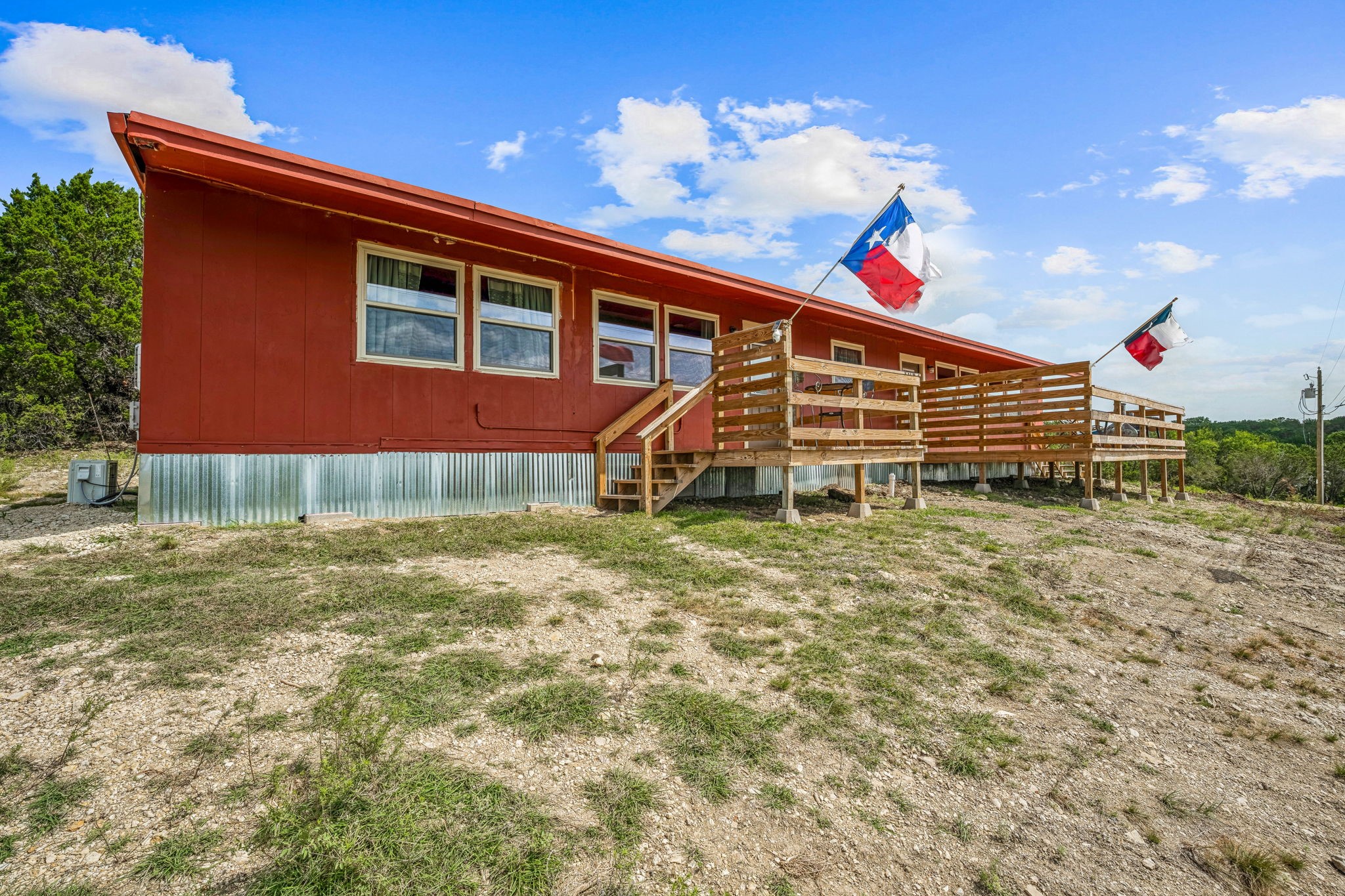 825 Monarch Trail
