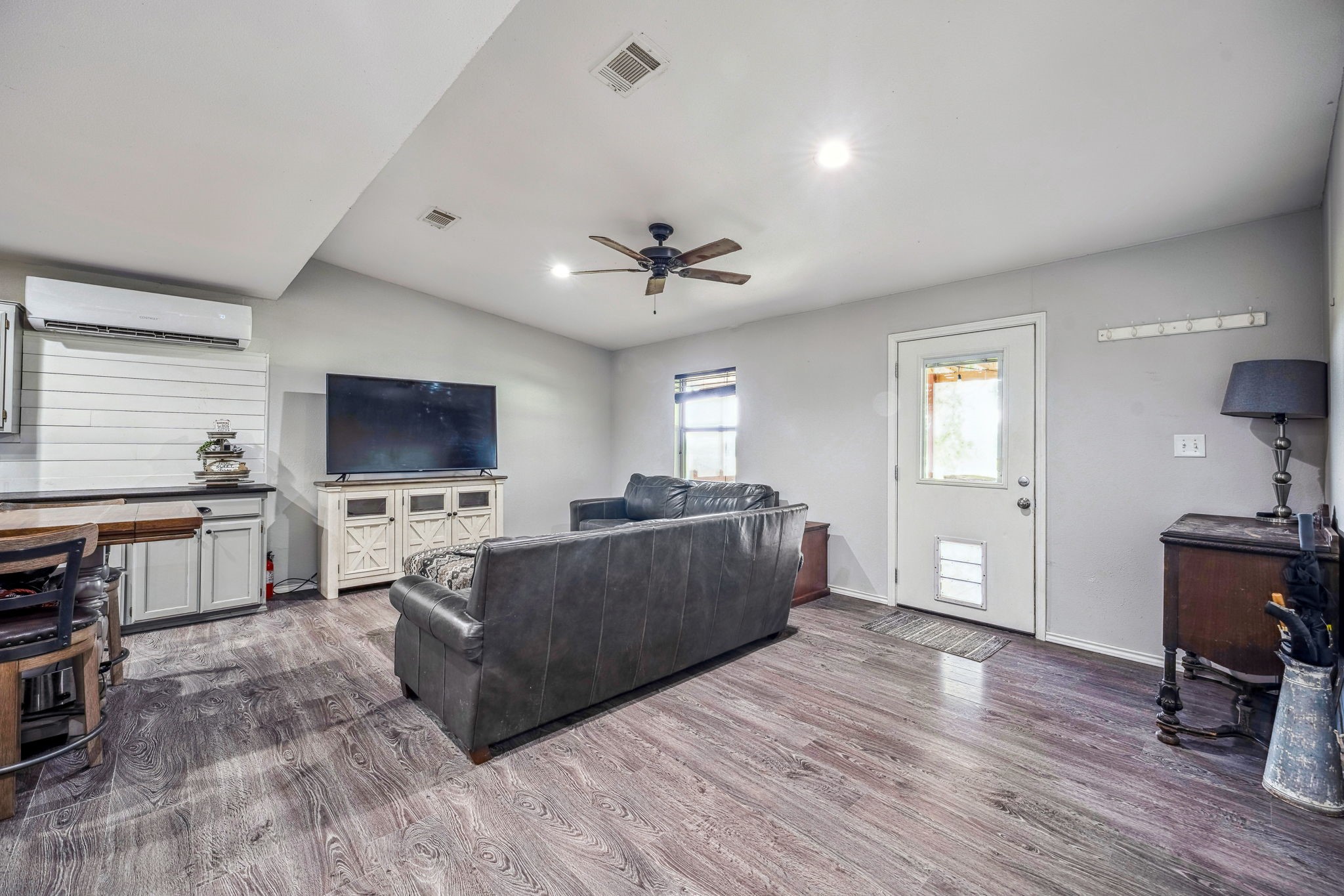825 Monarch Trail