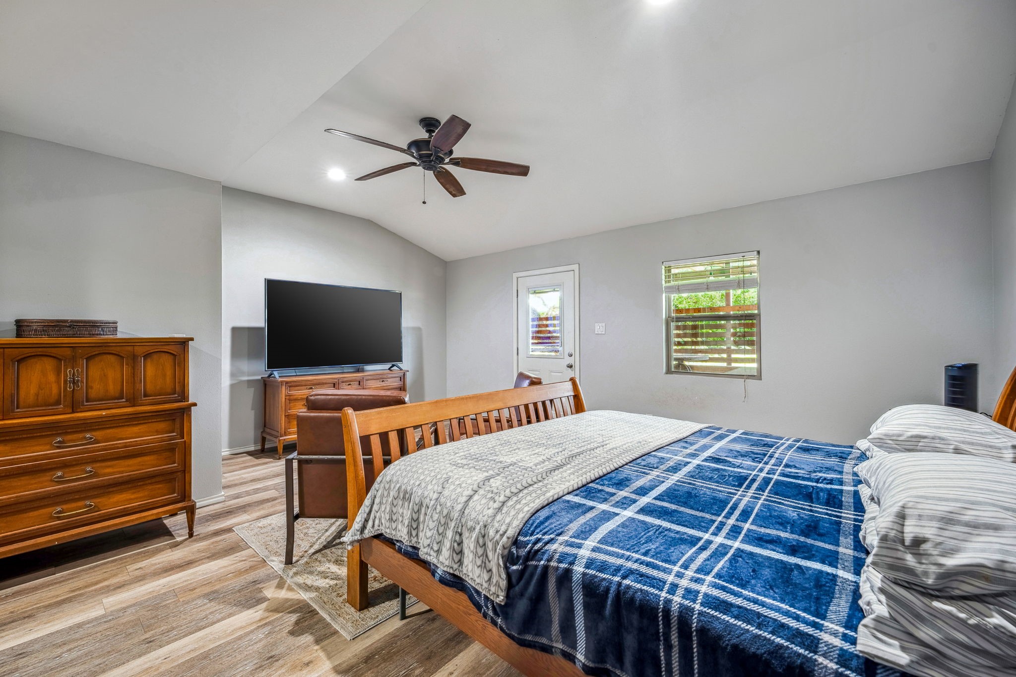 825 Monarch Trail