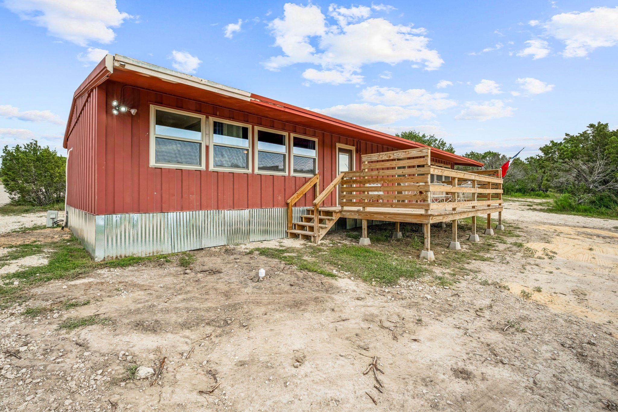 825 Monarch Trail