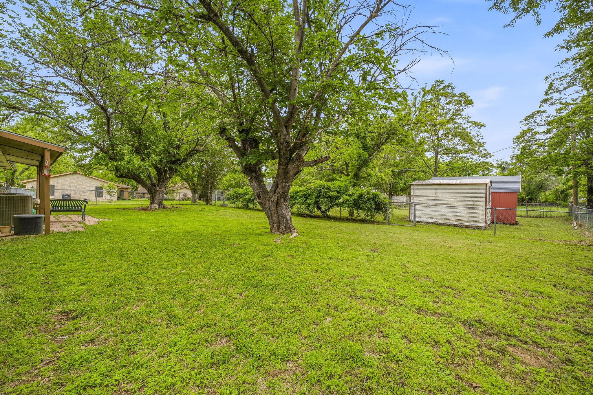 200 E Plum Avenue
