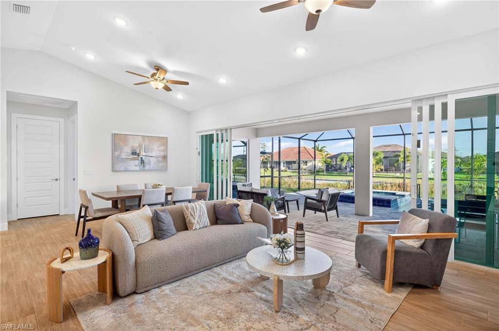 1423 SW 1st TER