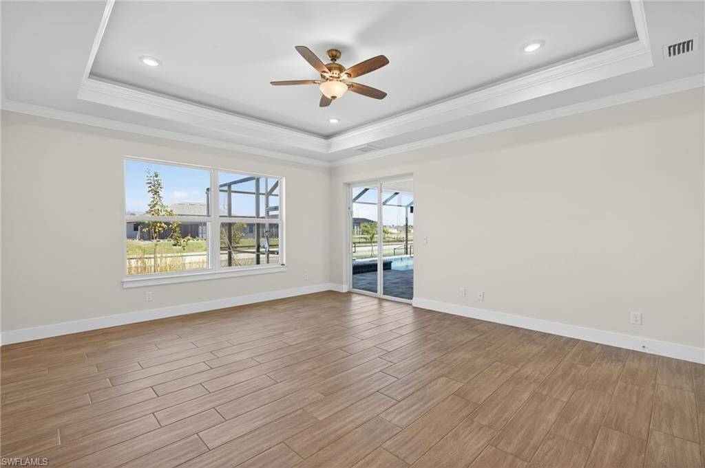 1423 SW 1st TER