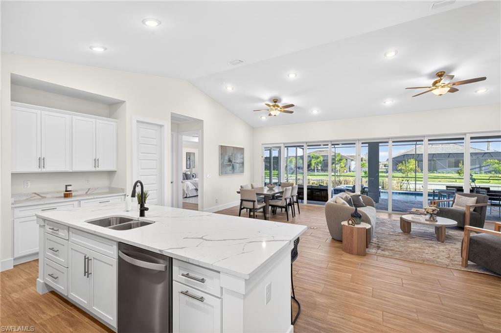 1423 SW 1st TER
