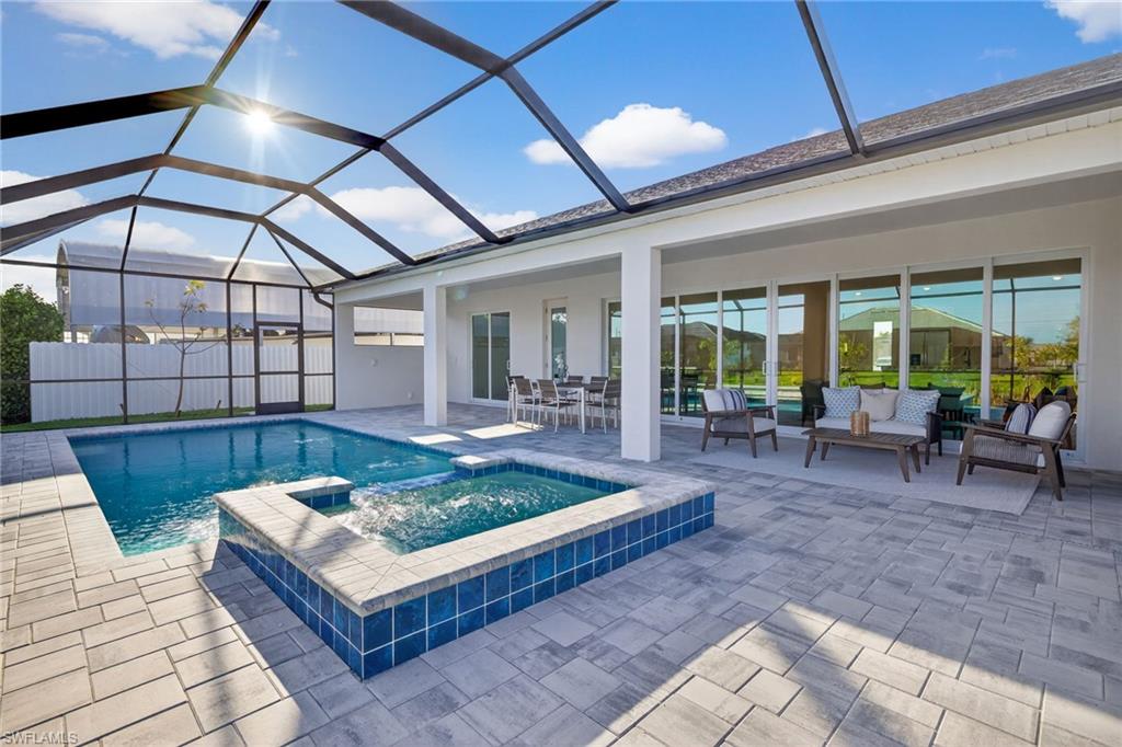 1423 SW 1st TER