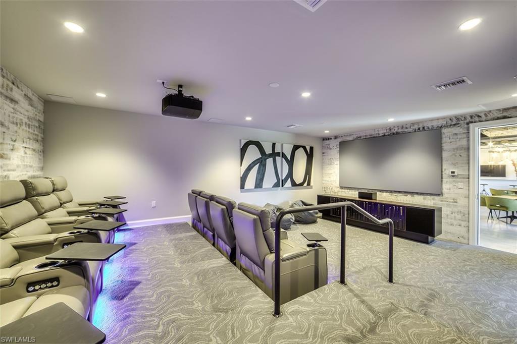 1125 Central AVE Unit: 579