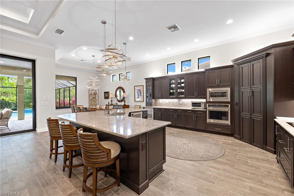 12758 Dundee LN