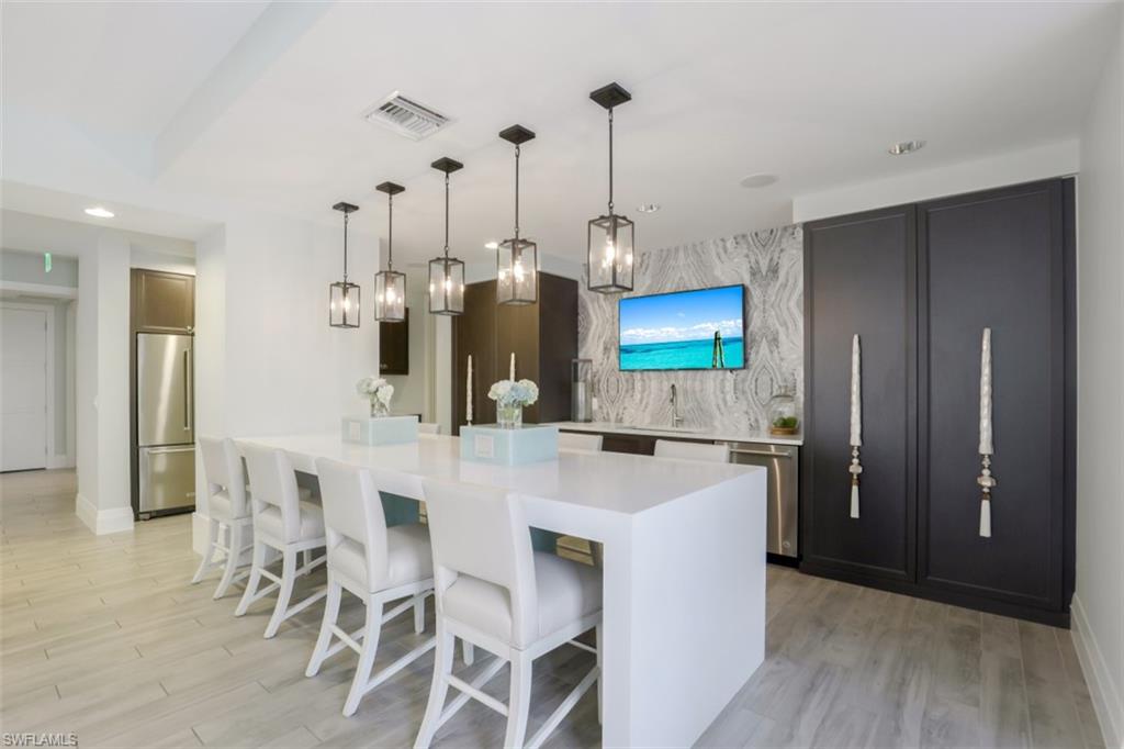 1035 3rd AVE S Unit: 203