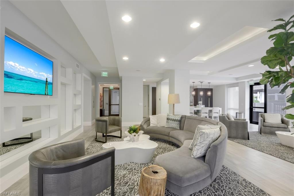 1035 3rd AVE S Unit: 203