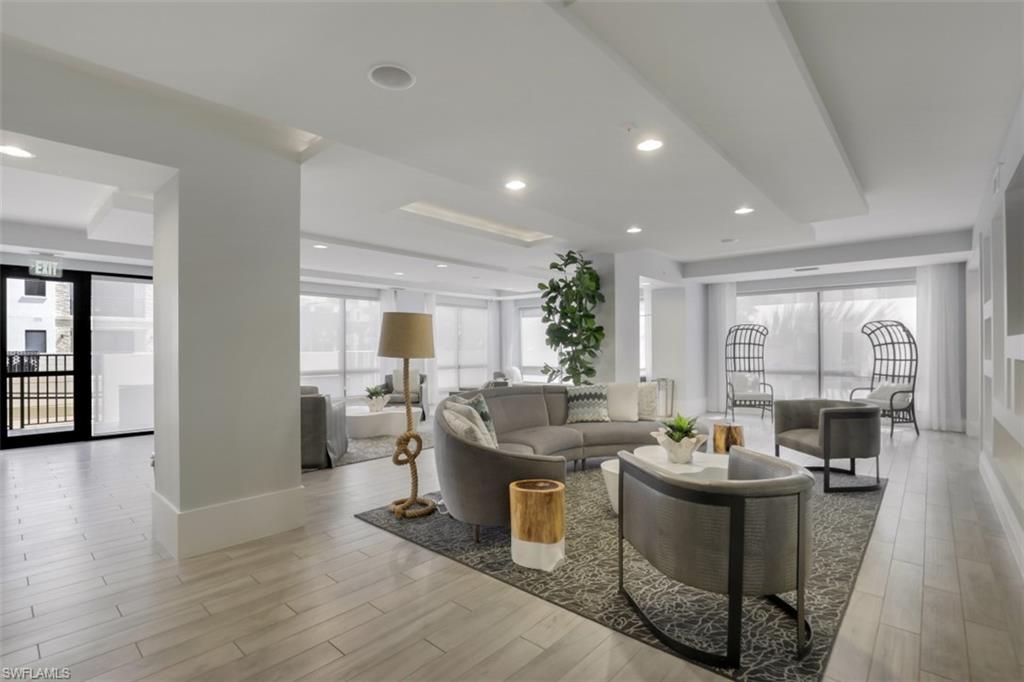 1035 3rd AVE S Unit: 203
