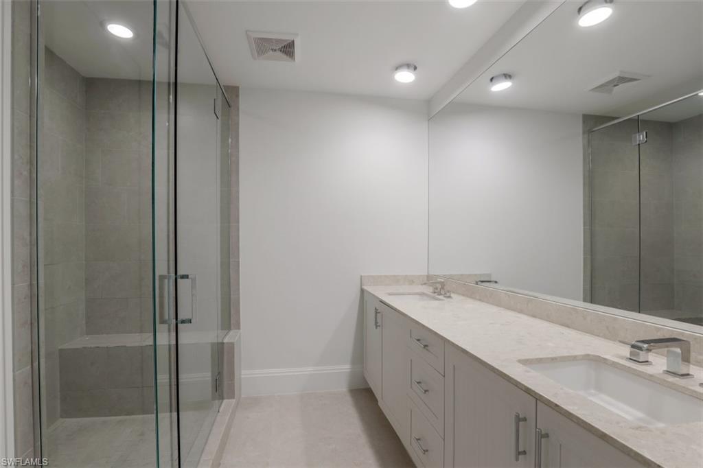 1035 3rd AVE S Unit: 203