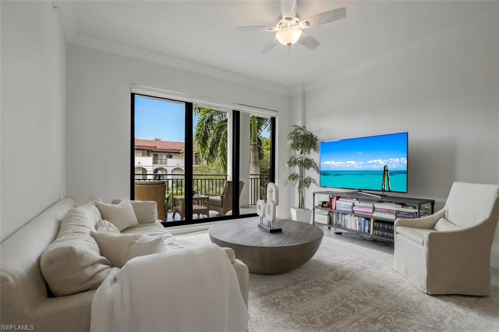 1035 3rd AVE S Unit: 203
