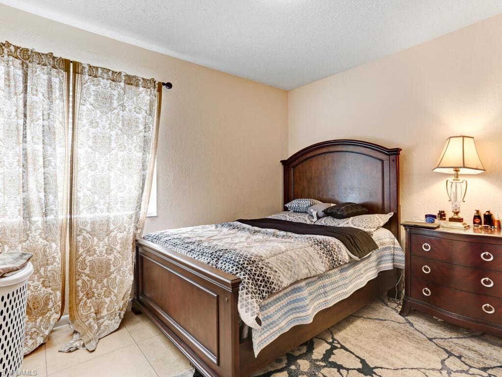 4625 Bayshore DR Unit: D5