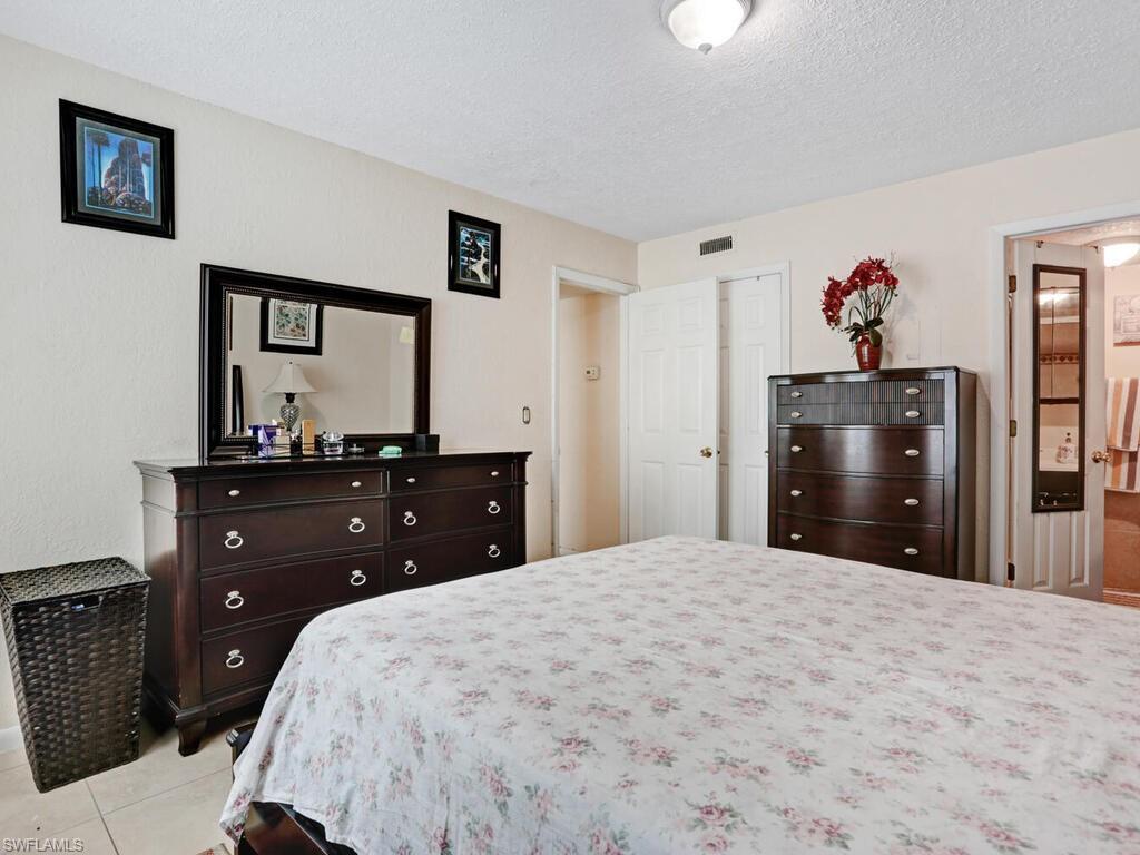 4625 Bayshore DR Unit: D5