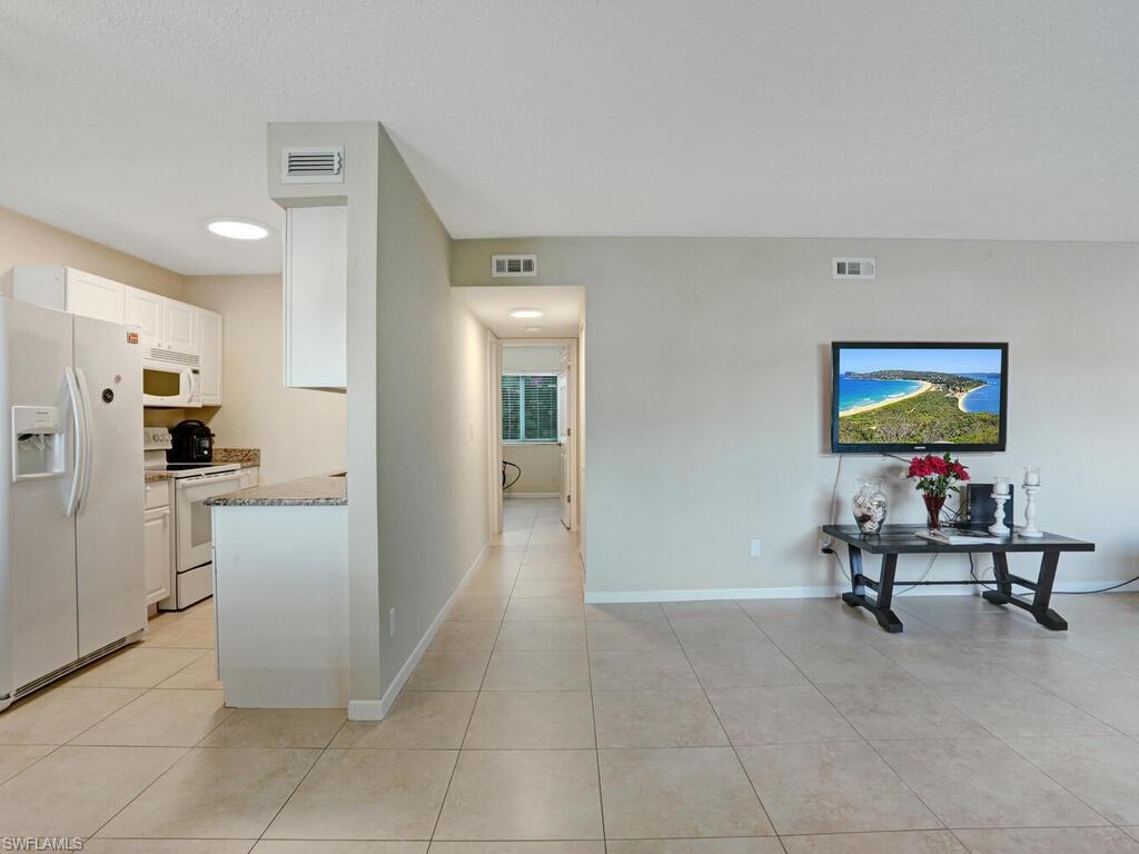 4621 Bayshore DR Unit: Q6
