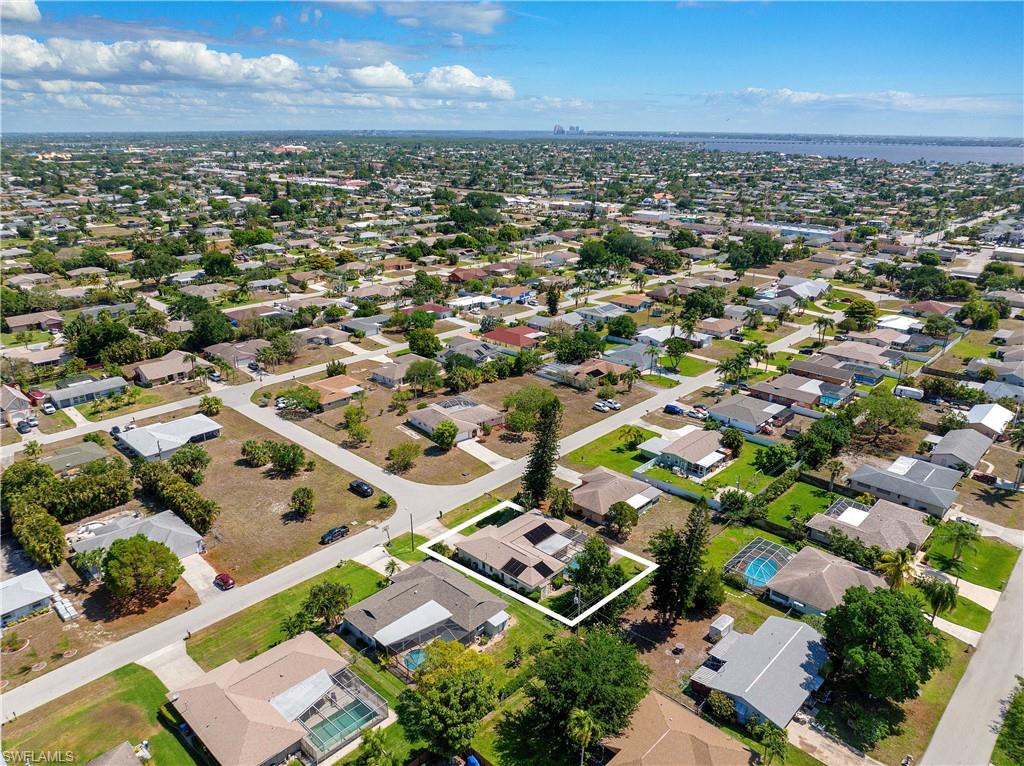 1318 SE 34th TER