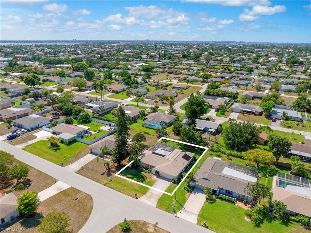 1318 SE 34th TER