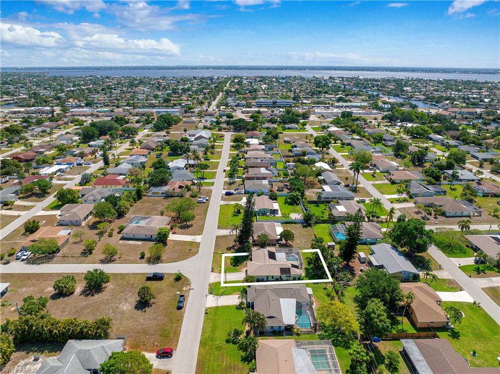 1318 SE 34th TER