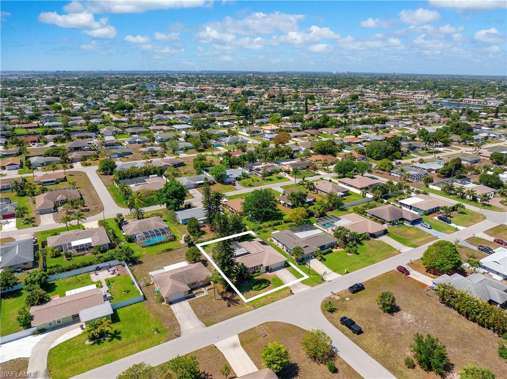 1318 SE 34th TER