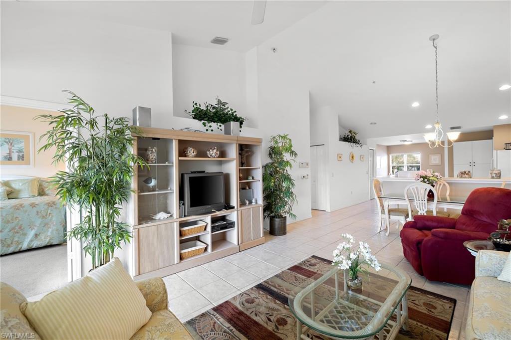 5430 Worthington LN Unit: 203