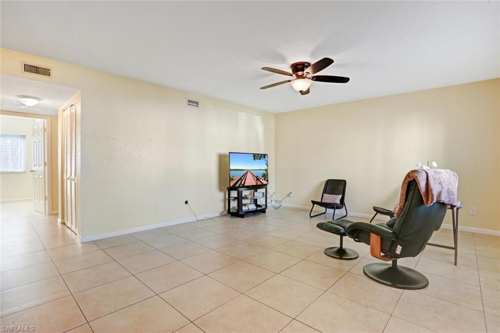 4621 Bayshore DR Unit: Q2