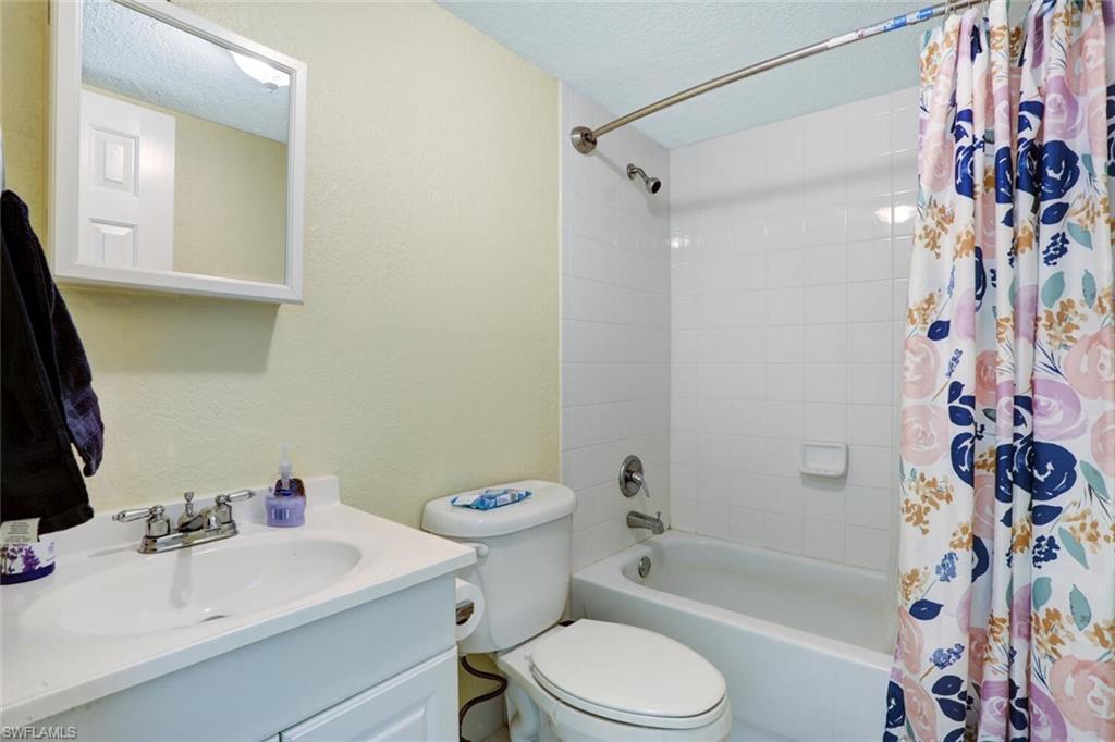 4621 Bayshore DR Unit: Q2