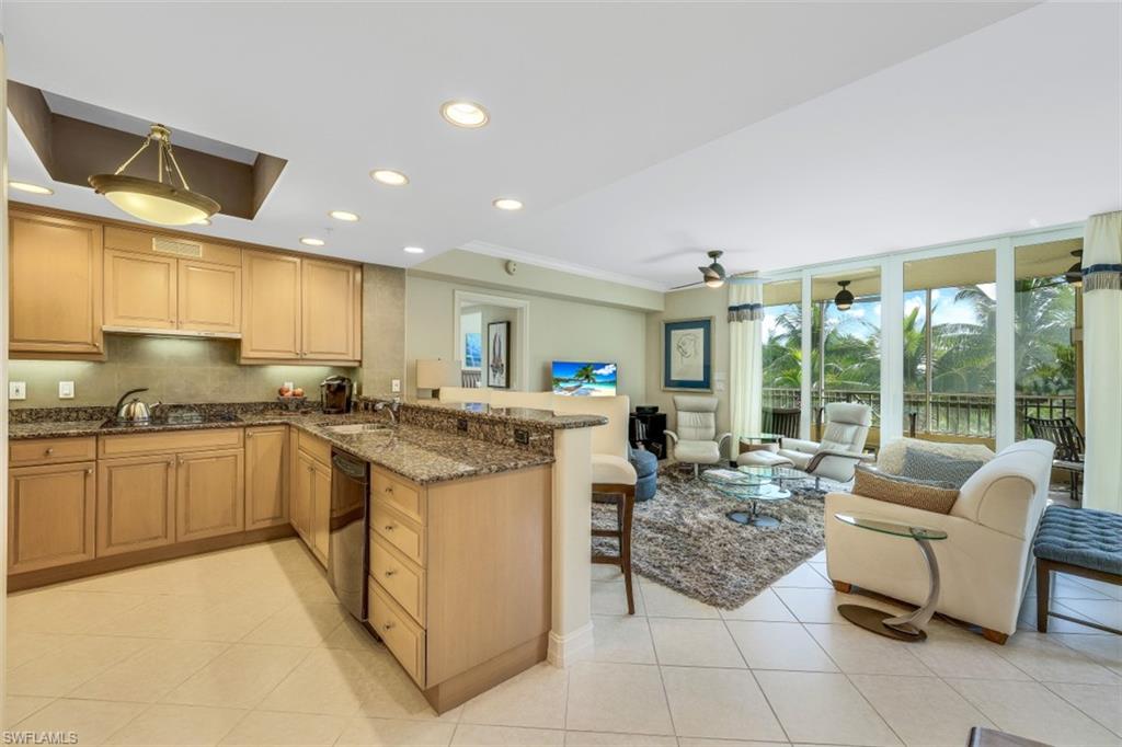 2728 Tiburon BLVD E Unit: A-306