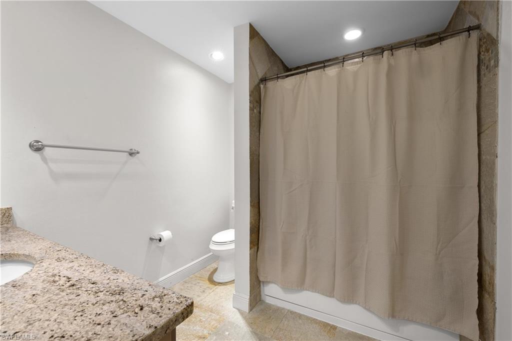 180 Cypress WAY E Unit: C116