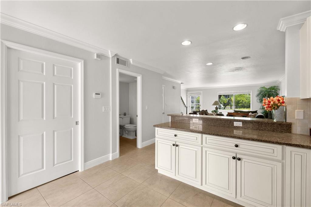 180 Cypress WAY E Unit: C116
