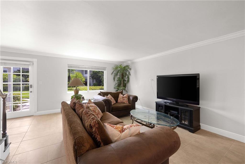 180 Cypress WAY E Unit: C116