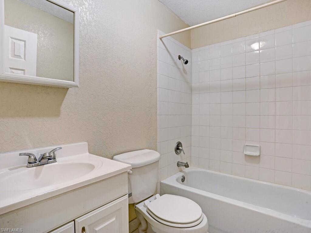 4607 Bayshore DR Unit: K8