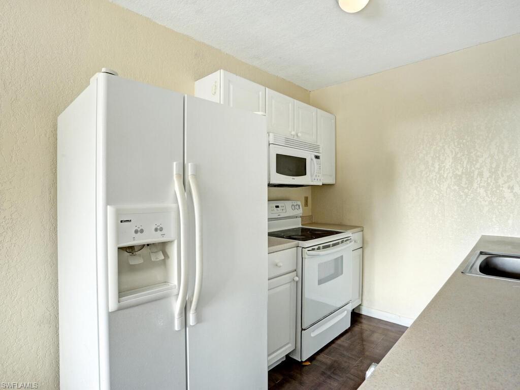 4607 Bayshore DR Unit: K8